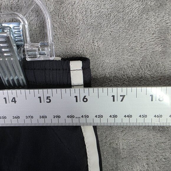 Womens Nike Dri-Fit Black Athletic Running Shorts Polyester 4" Inseam Size XS - Picture 8 of 12